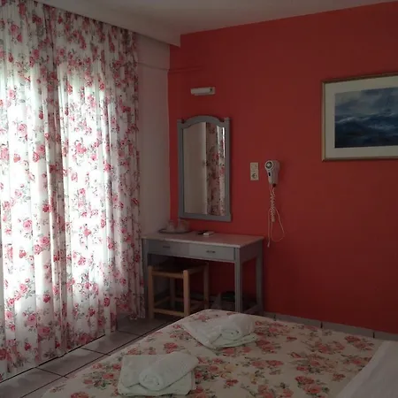 King Thiras Hotel 2*