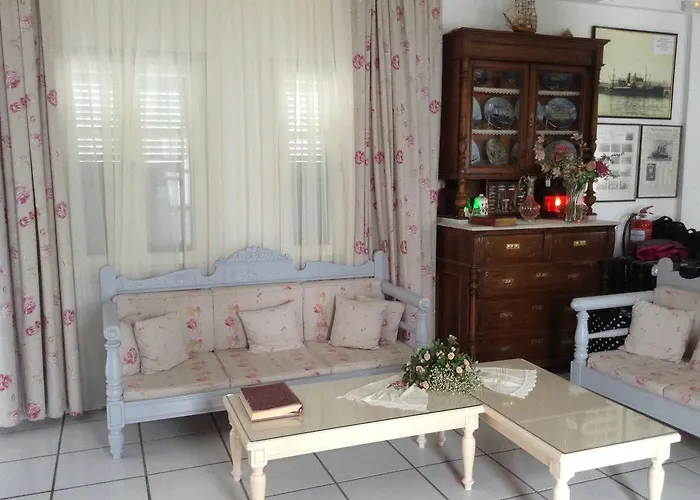 国王师瑞酒店 2* 费拉