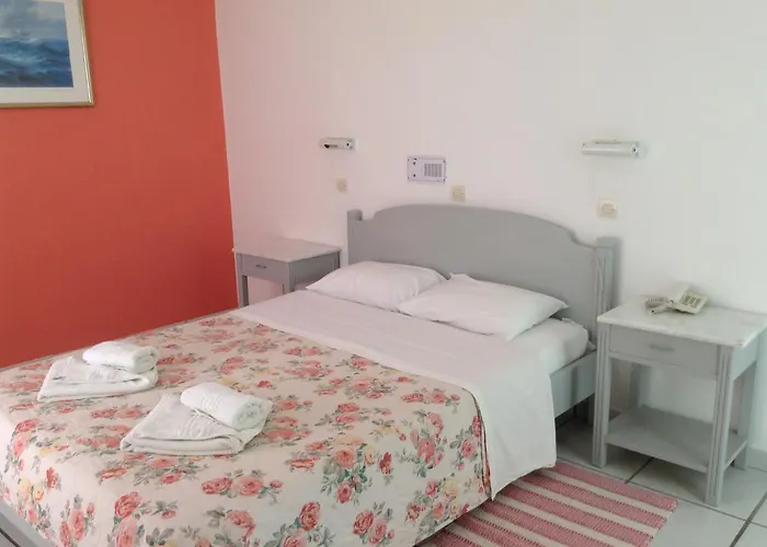 Hotel King Thiras 2*