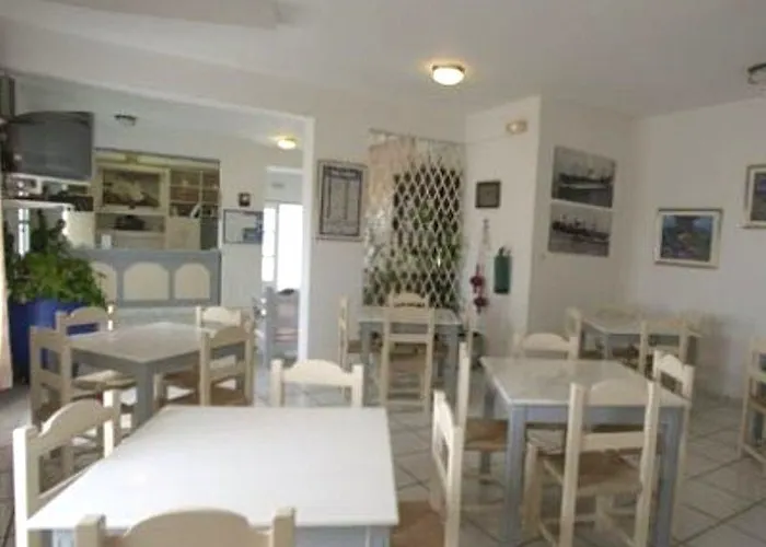 King Thiras Hotel 2*